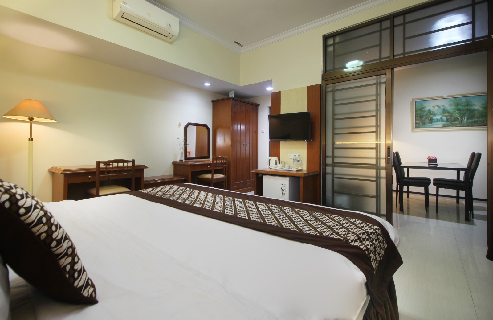 Suite Room
