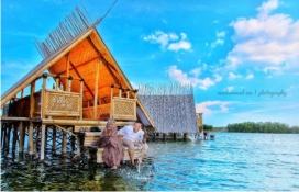 Pantai Karangsong